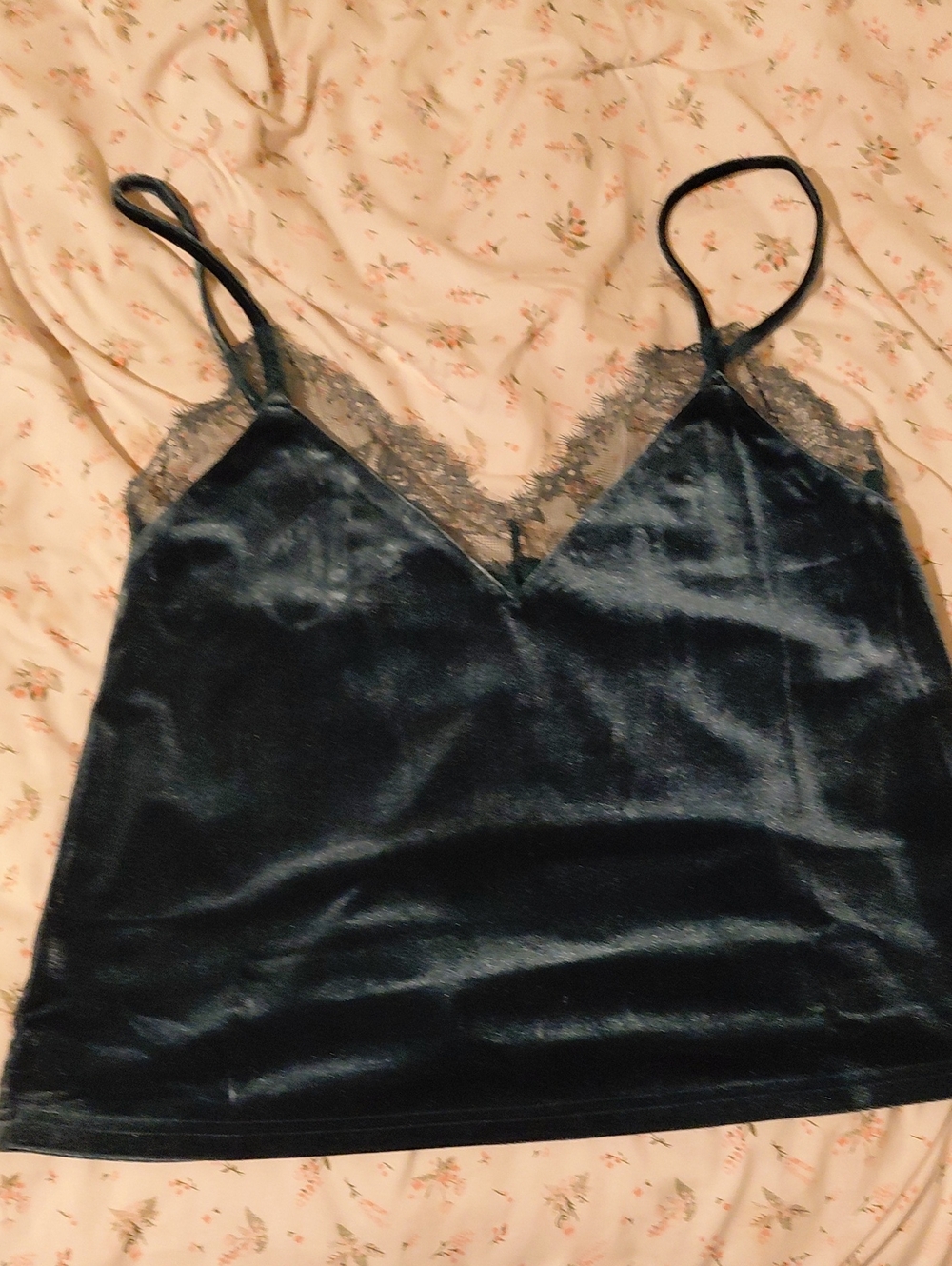 Lace-Trim Velvet Cami in Black